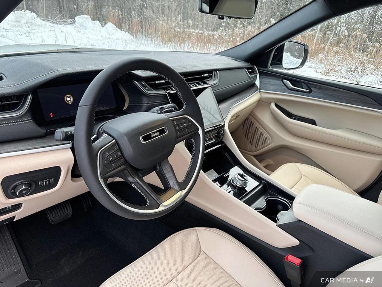 2025 Jeep Grand Cherokee L Limited 4dr 4x4 Photo