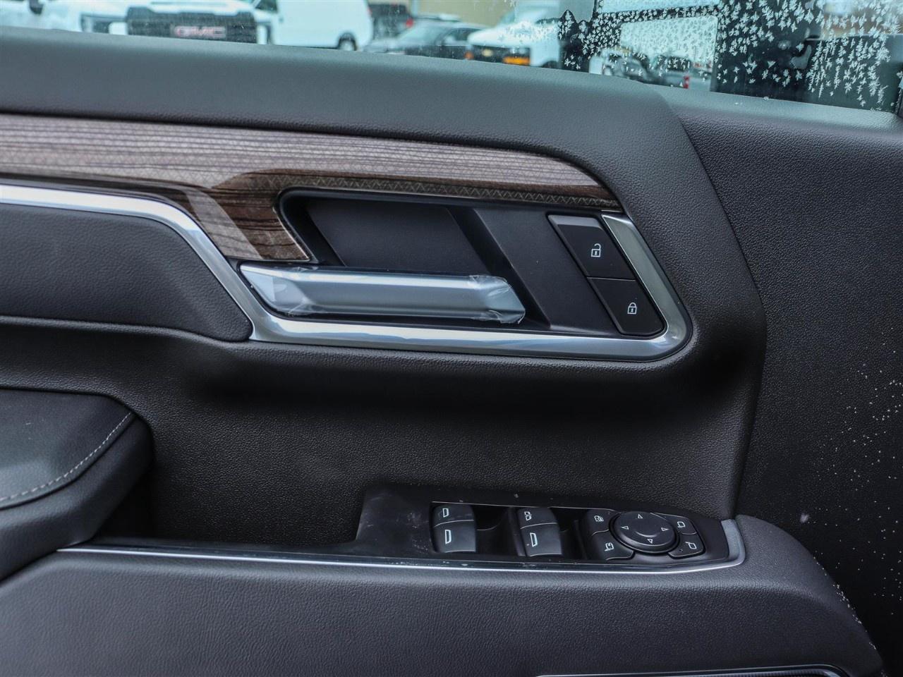 2026 Chevrolet Silverado 3500HD 4WD Crew Cab Standard Box LT Photo