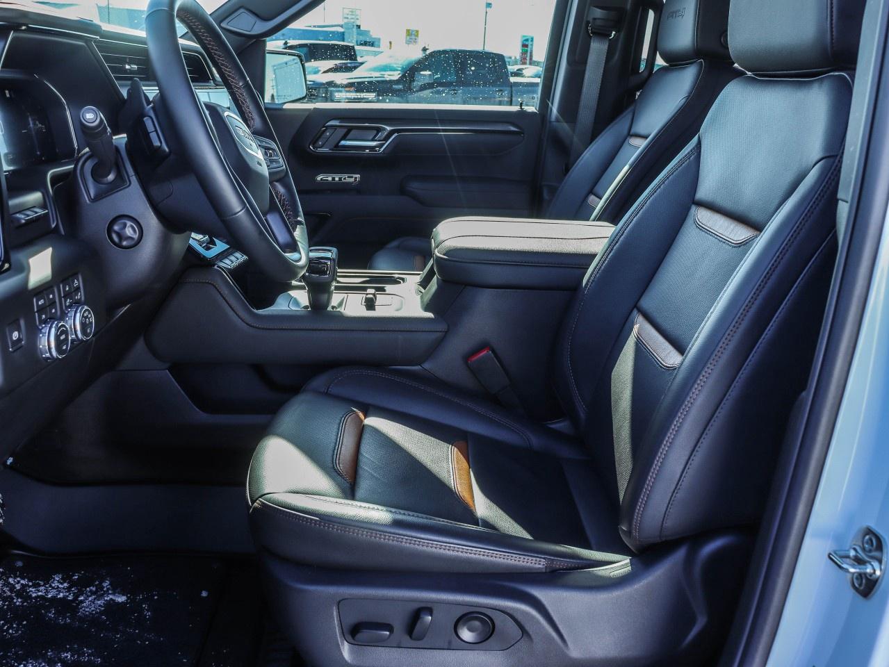 2026 GMC Sierra 1500 Crew Cab Standard Box 4-Wheel Drive AT4 Photo