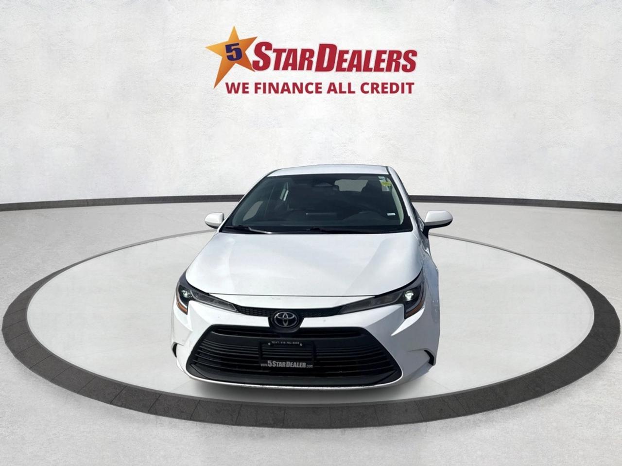 2023 Toyota Corolla LE HEATED SEATS MINT! WE FINANCE ALL CREDIT! Photo