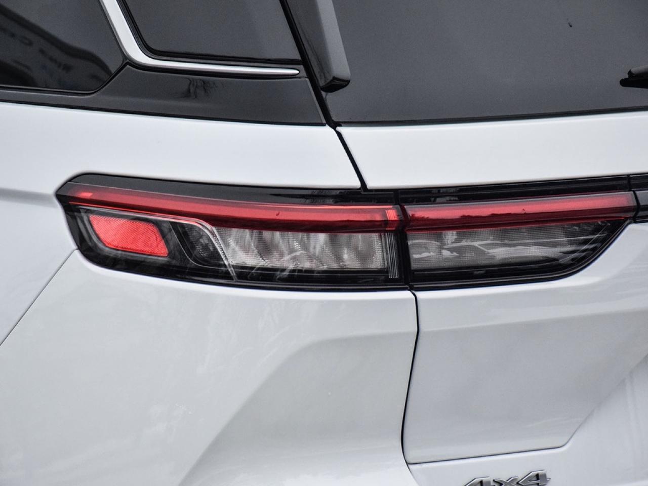 2024 Jeep Grand Cherokee Summit 4dr 4x4 Photo