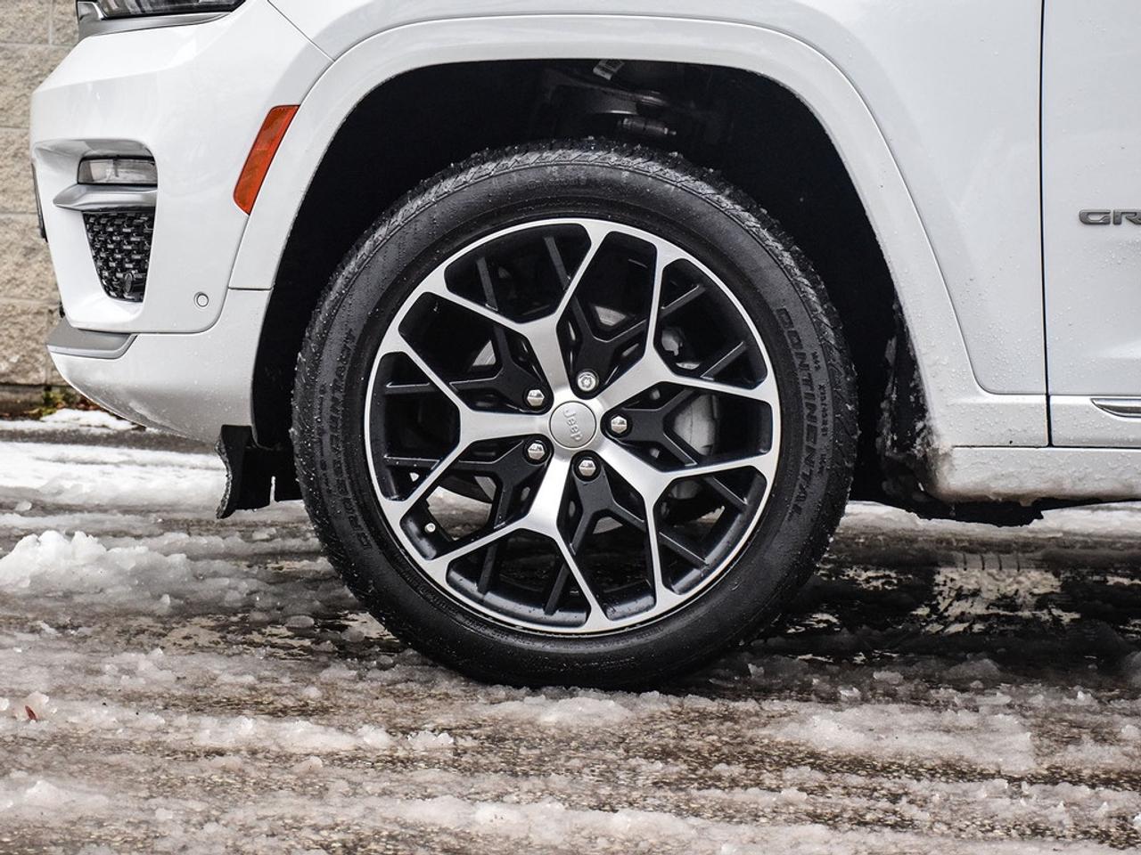 2024 Jeep Grand Cherokee Summit 4dr 4x4 Photo4