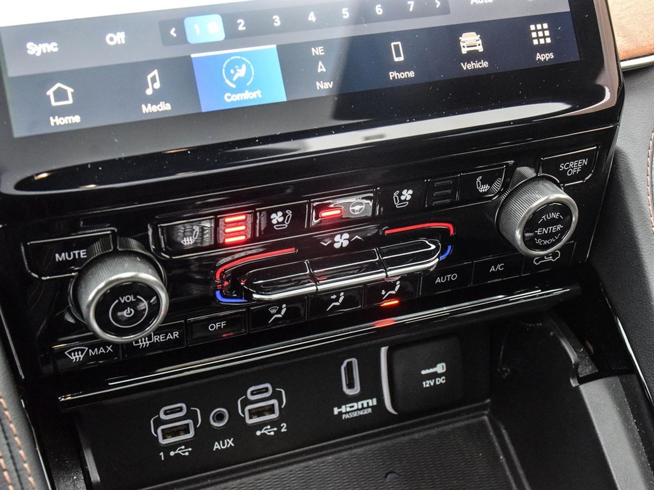 2024 Jeep Grand Cherokee Summit 4dr 4x4 Photo