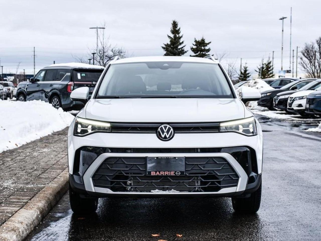 2025 Volkswagen Taos Comfortline 4dr All-Wheel Drive 4MOTION Photo2