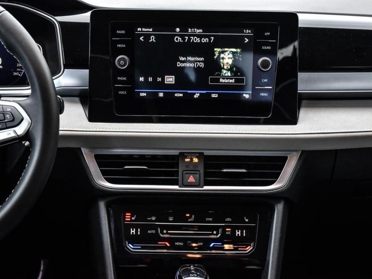 2025 Volkswagen Taos Comfortline 4dr All-Wheel Drive 4MOTION Photo