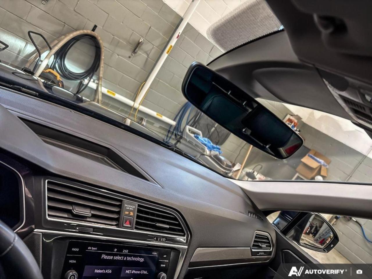 2024 Volkswagen Tiguan Comfortline 4dr All-wheel Drive 4MOTION Photo