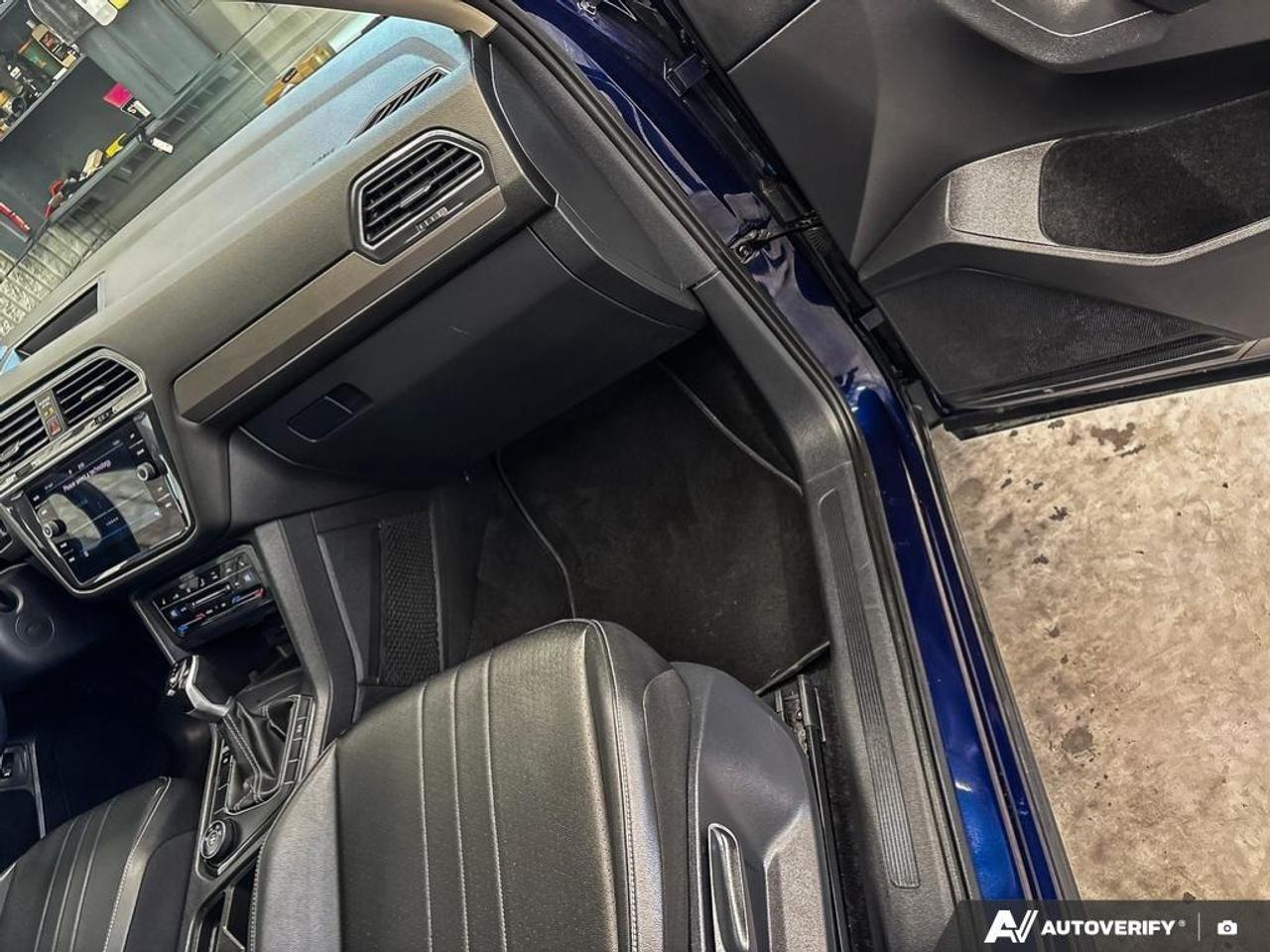 2024 Volkswagen Tiguan Comfortline 4dr All-wheel Drive 4MOTION Photo