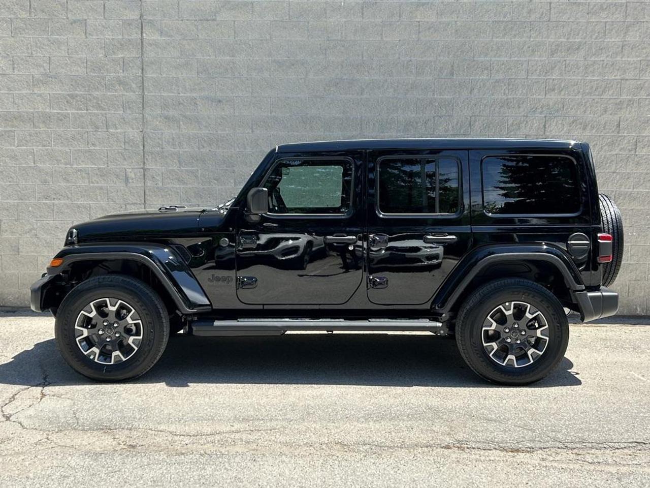 2026 Jeep Wrangler SAHARA 4DR 4X4 Photo