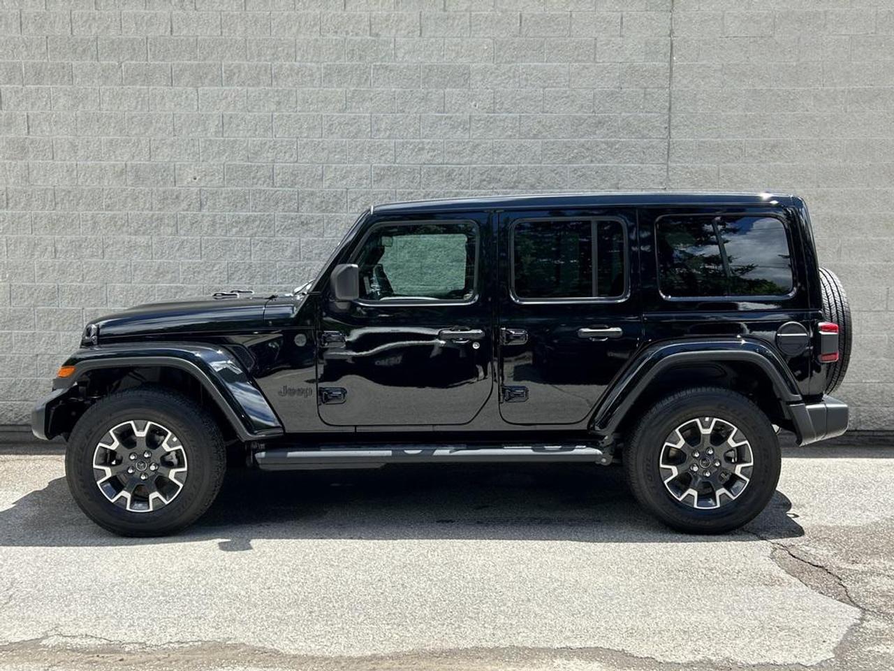 2026 Jeep Wrangler SAHARA 4DR 4X4 Photo