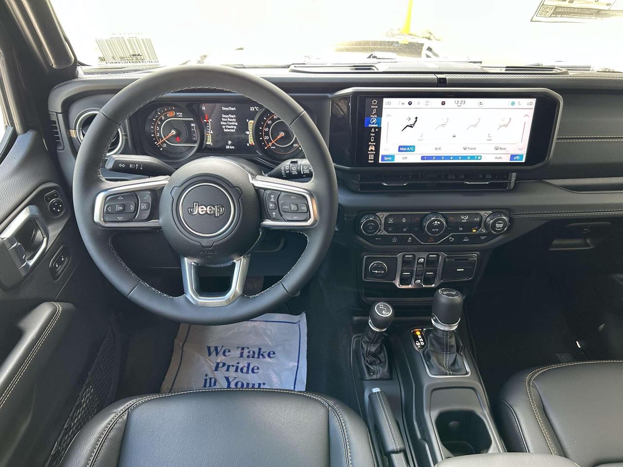 2026 Jeep Wrangler SAHARA 4DR 4X4 Photo