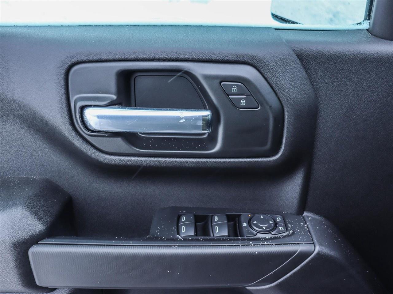 2026 Chevrolet Silverado 1500 Crew Cab Standard Box 4-Wheel Drive Custom Photo