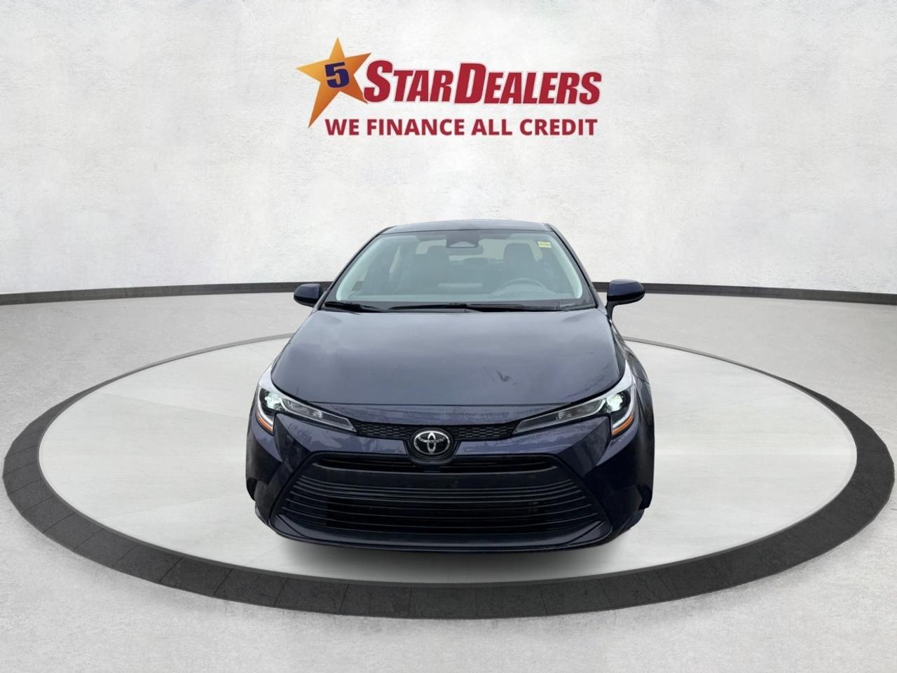 2023 Toyota Corolla LE CLEAN LOW KM MUST SEE WE FINANCE ALL CREDIT! Photo