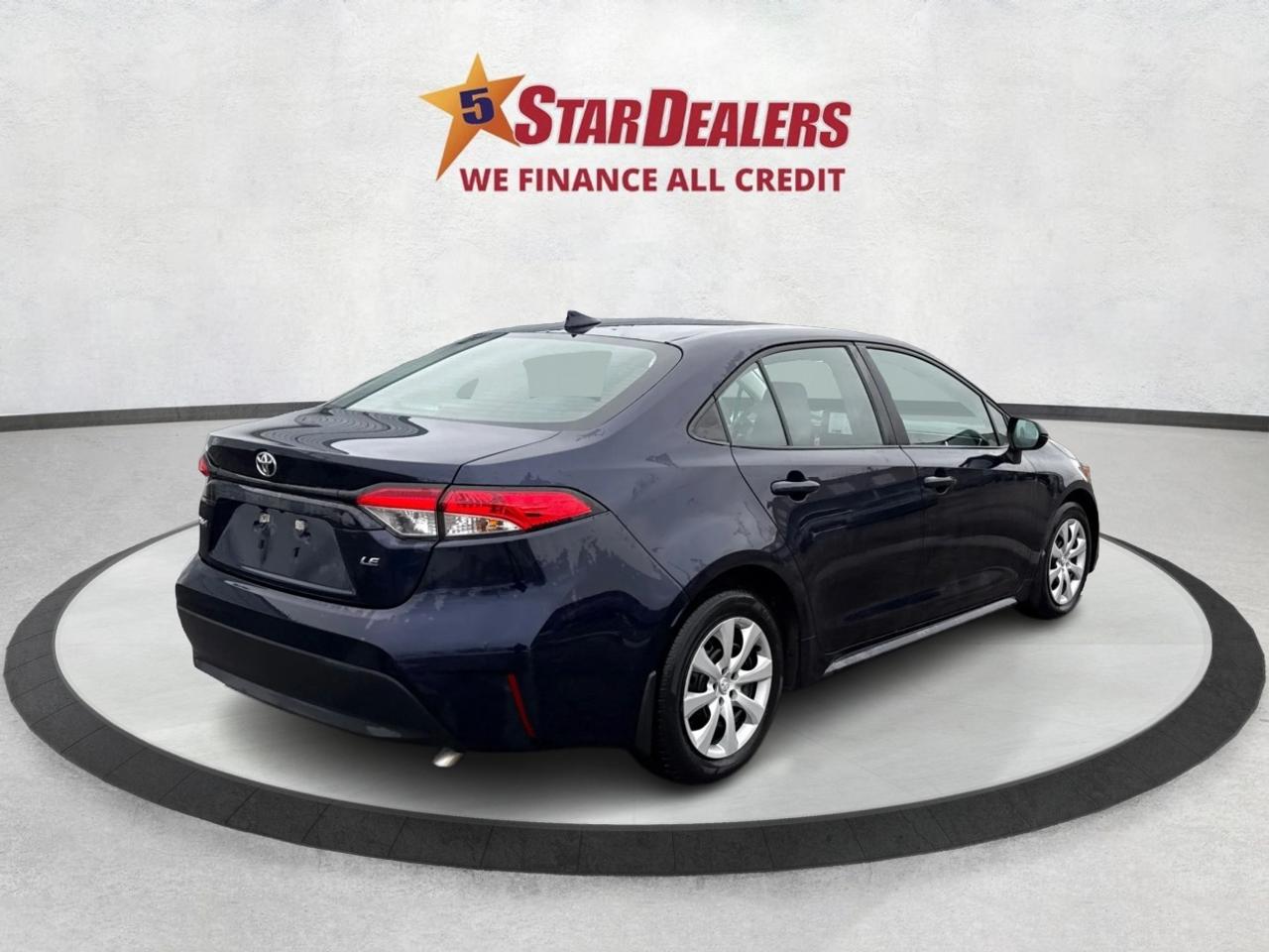 2023 Toyota Corolla LE CLEAN LOW KM MUST SEE WE FINANCE ALL CREDIT! Photo