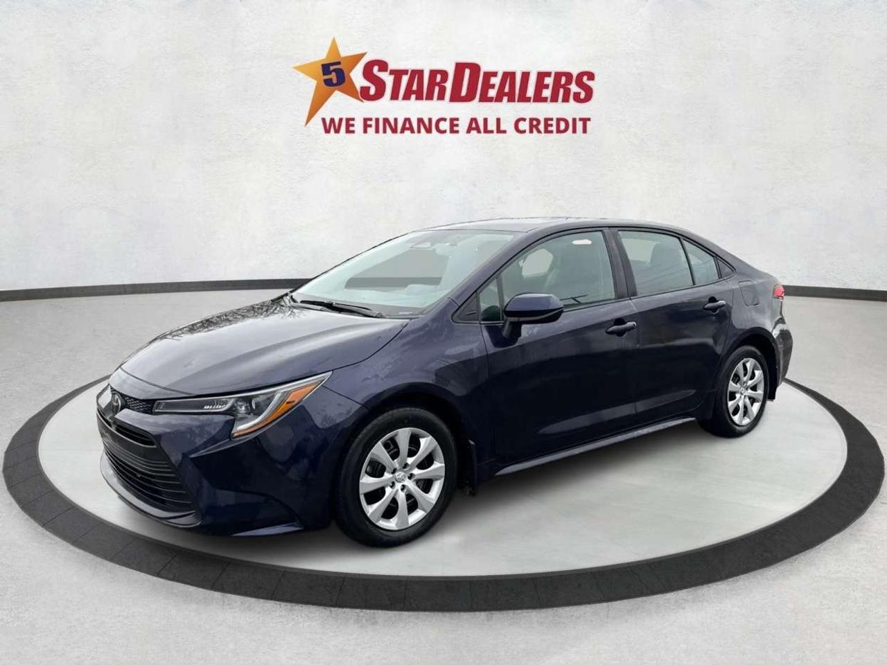 2023 Toyota Corolla LE CLEAN LOW KM MUST SEE WE FINANCE ALL CREDIT! Photo2