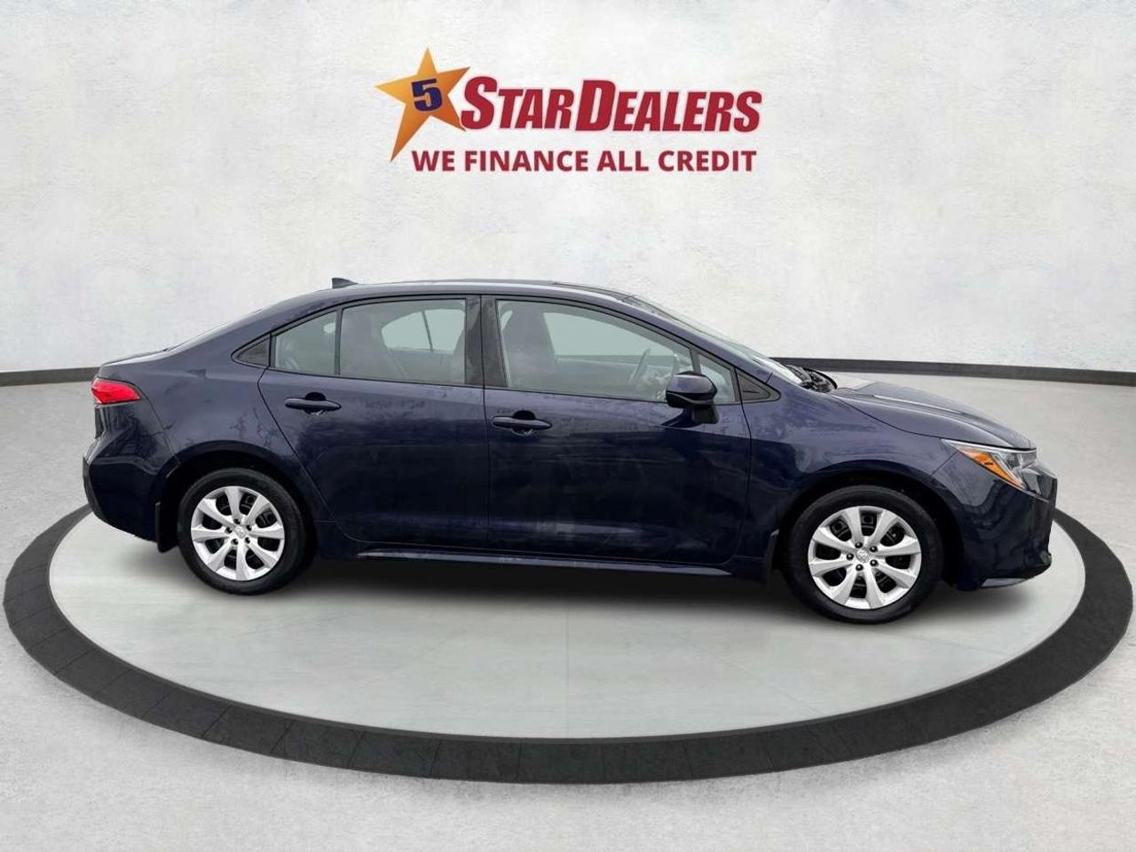 2023 Toyota Corolla LE CLEAN LOW KM MUST SEE WE FINANCE ALL CREDIT! Photo