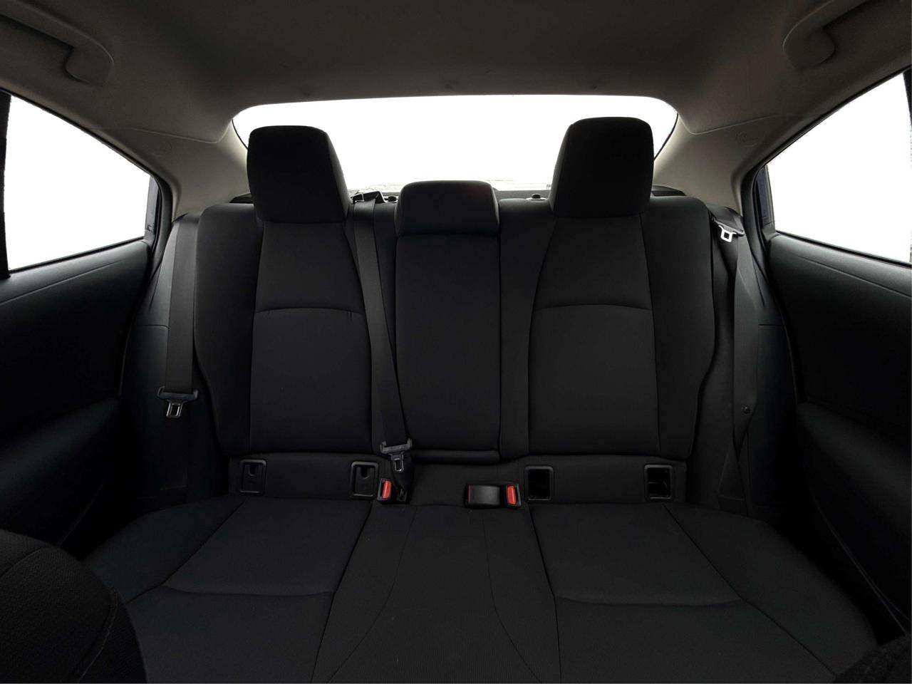 2023 Toyota Corolla LE CLEAN LOW KM MUST SEE WE FINANCE ALL CREDIT! Photo