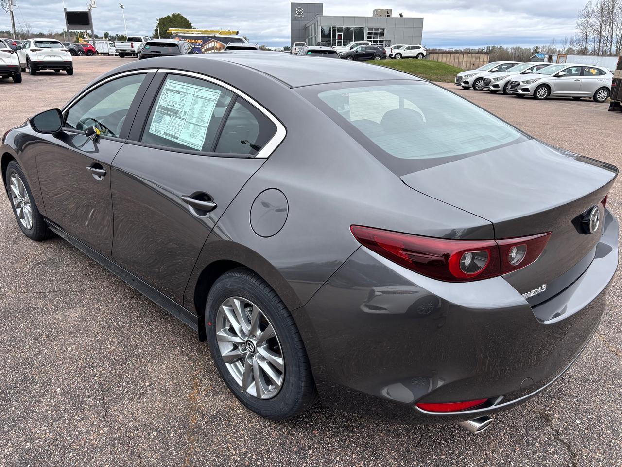 2025 Mazda 3 GS (A6) 4dr Front-Wheel Drive Sedan Photo3