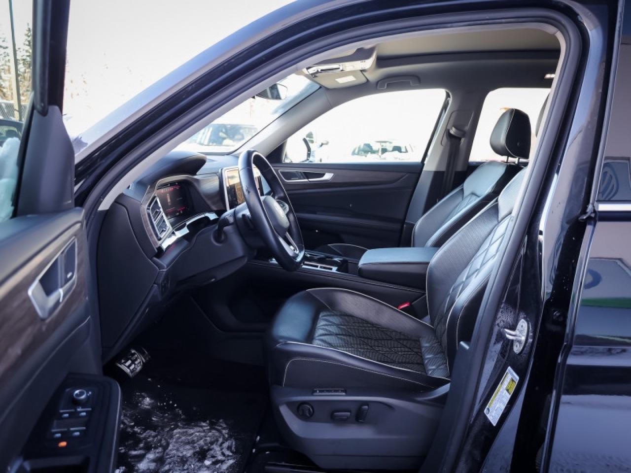 2024 Volkswagen Atlas Execline 2.0 TSI Photo