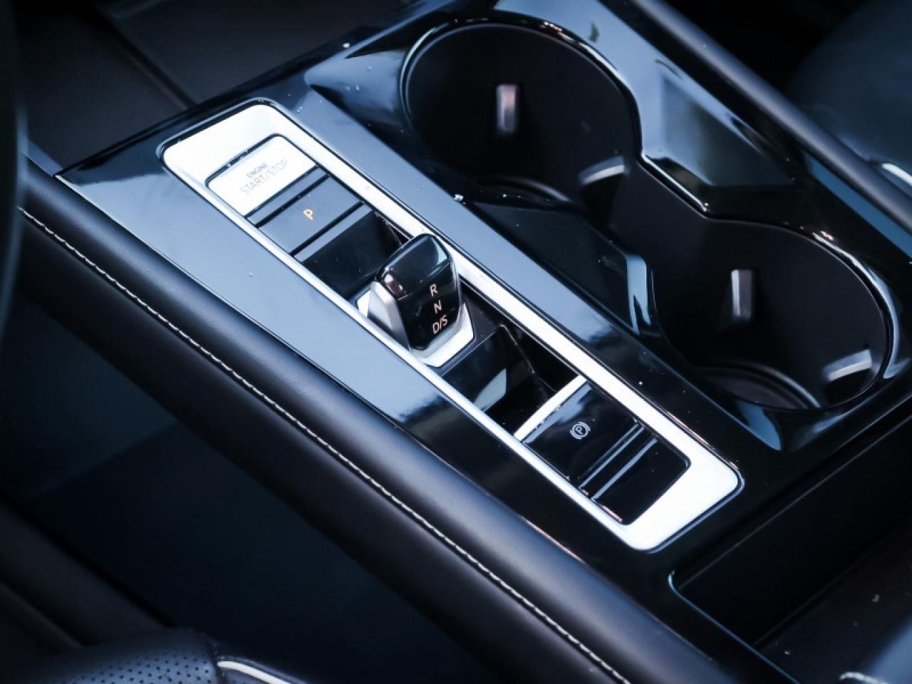 2024 Volkswagen Atlas Execline 2.0 TSI Photo