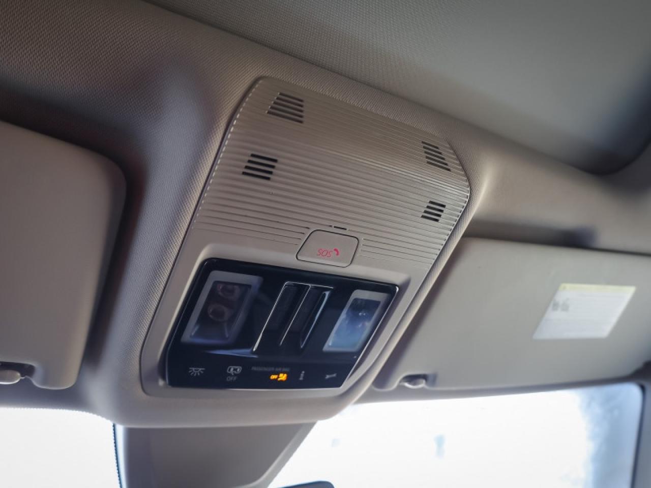 2024 Volkswagen Atlas Execline 2.0 TSI Photo