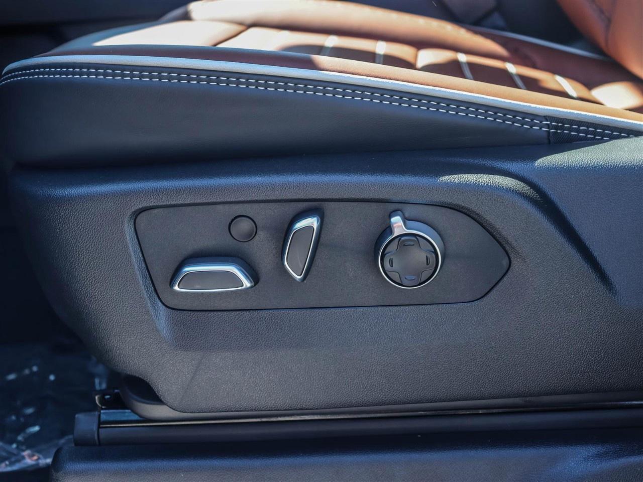 2025 GMC SIERRA 2500HD 4WD Crew Cab Standard Box Denali Ultimate Photo