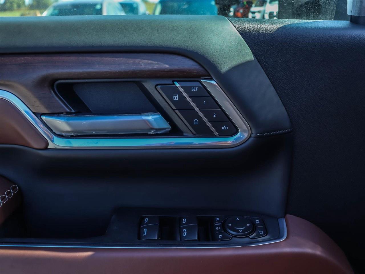 2025 GMC SIERRA 2500HD 4WD Crew Cab Standard Box Denali Ultimate Photo