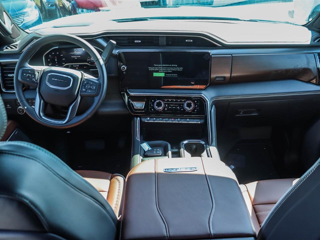 2025 GMC SIERRA 2500HD 4WD Crew Cab Standard Box Denali Ultimate Photo