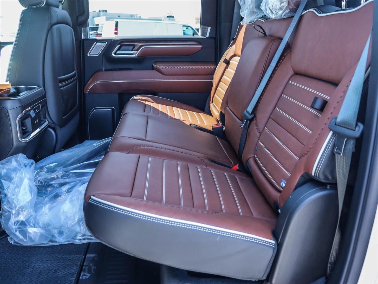 2025 GMC SIERRA 2500HD 4WD Crew Cab Standard Box Denali Ultimate Photo