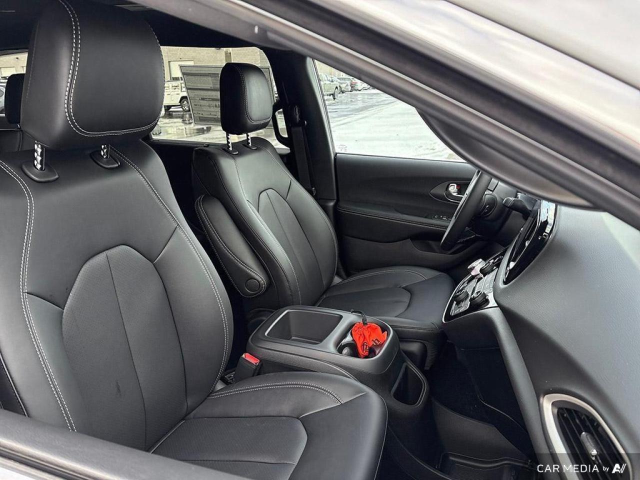 2026 Chrysler Grand Caravan SXT Front-Wheel Drive Passenger Van Photo