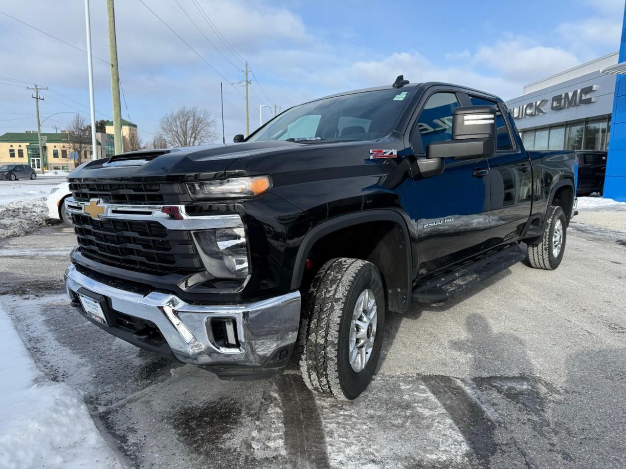 2024 Chevrolet SILVERADO 2500HD 4WD Crew Cab Standard Box LT Photo