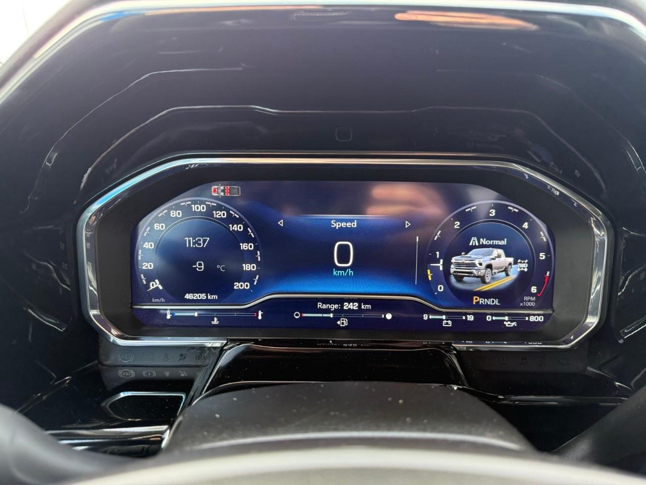 2024 Chevrolet SILVERADO 2500HD 4WD Crew Cab Standard Box LT Photo