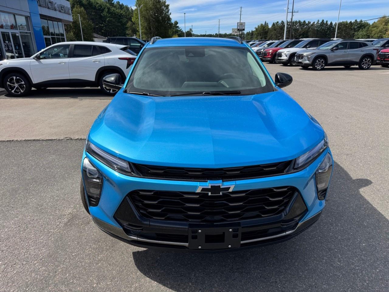 2025 Chevrolet Trax FWD 4dr ACTIV Photo