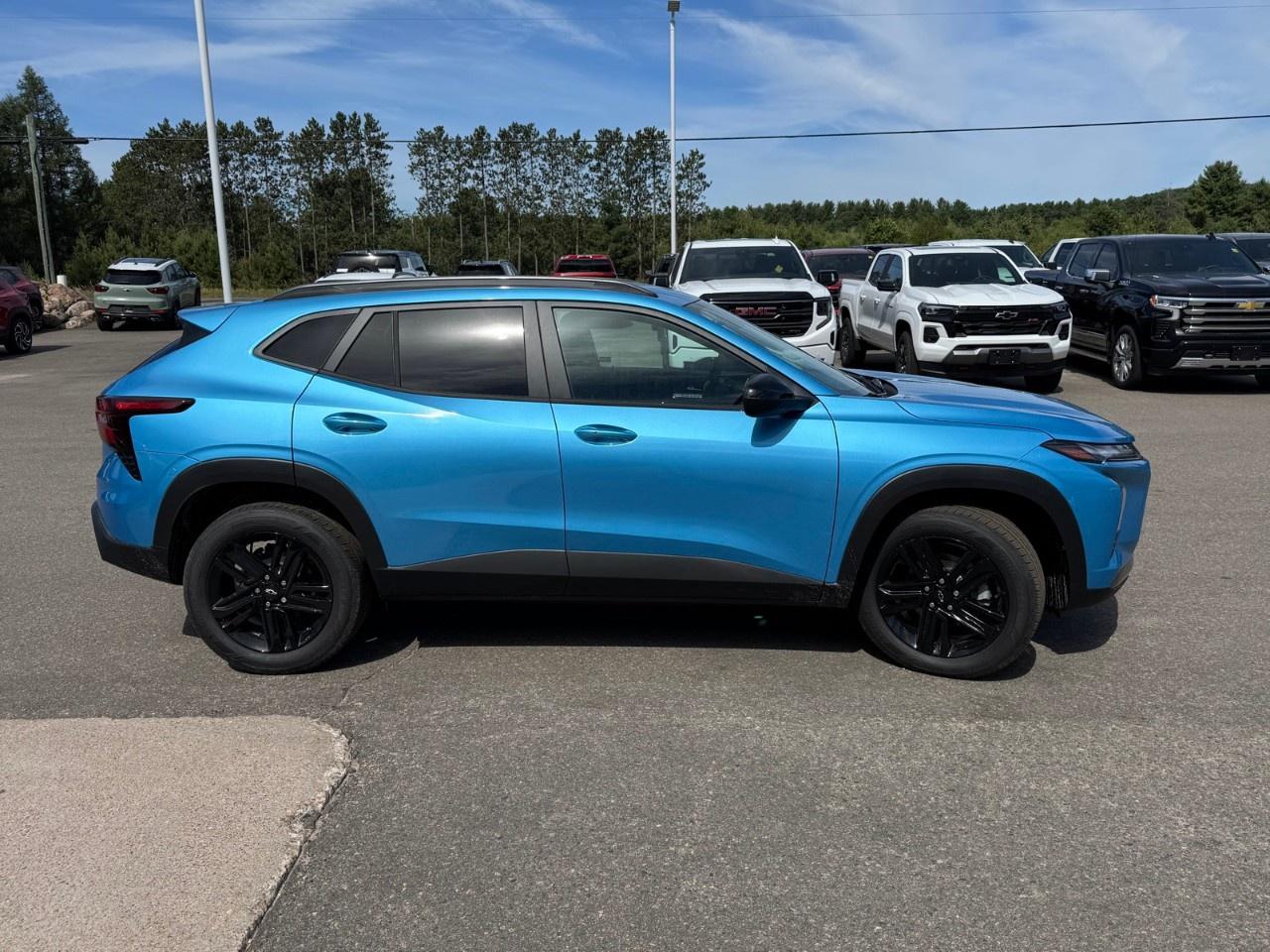 2025 Chevrolet Trax FWD 4dr ACTIV Photo