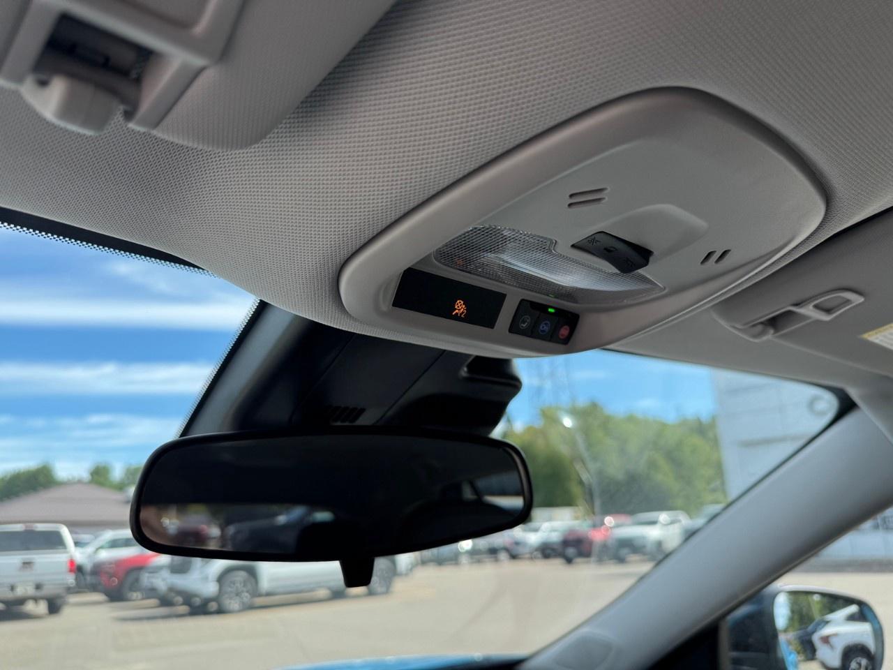 2025 Chevrolet Trax FWD 4dr ACTIV Photo