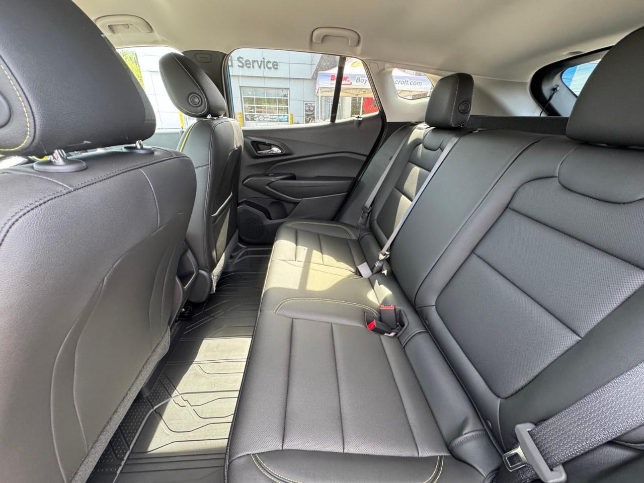 2025 Chevrolet Trax FWD 4dr ACTIV Photo