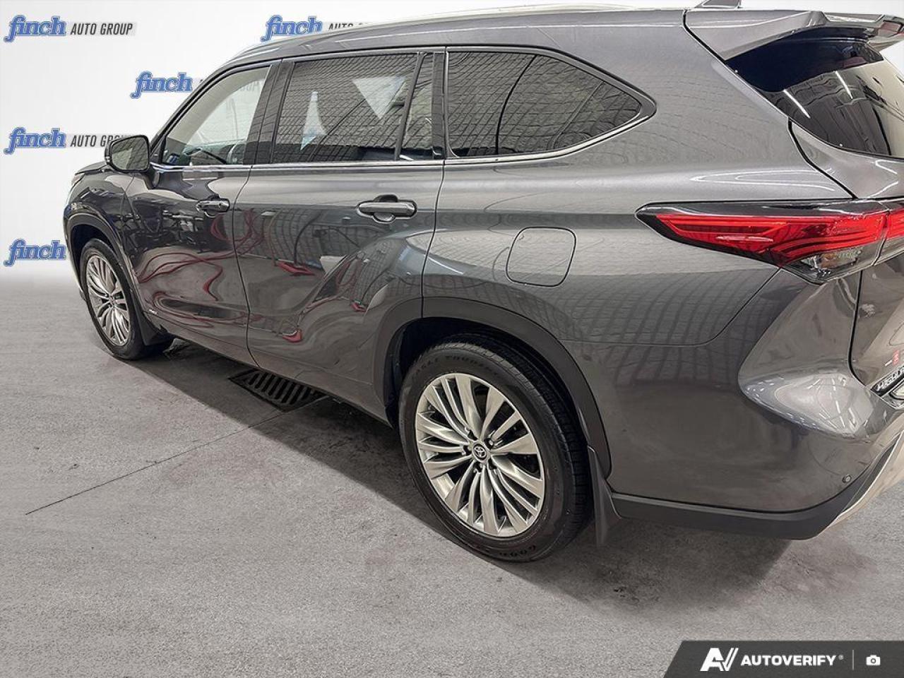 2023 Toyota Highlander Hybrid Limited 4dr All-Wheel Drive Photo2