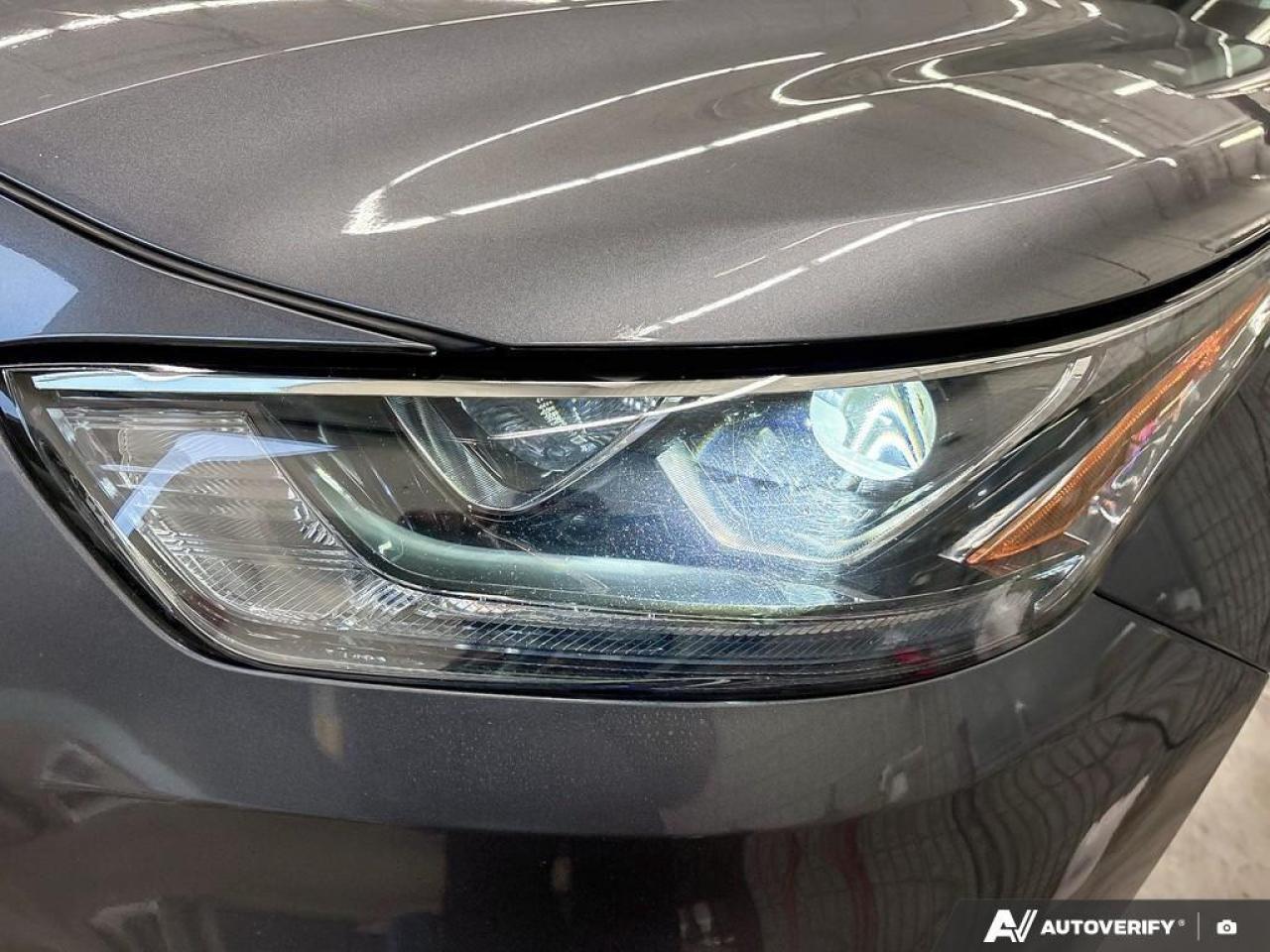 2023 Toyota Highlander Hybrid Limited 4dr All-Wheel Drive Photo