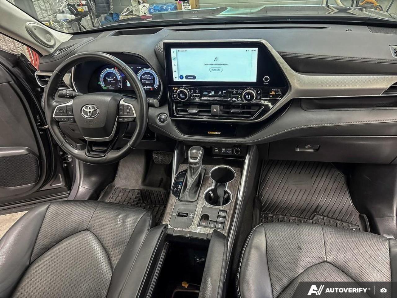 2023 Toyota Highlander Hybrid Limited 4dr All-Wheel Drive Photo