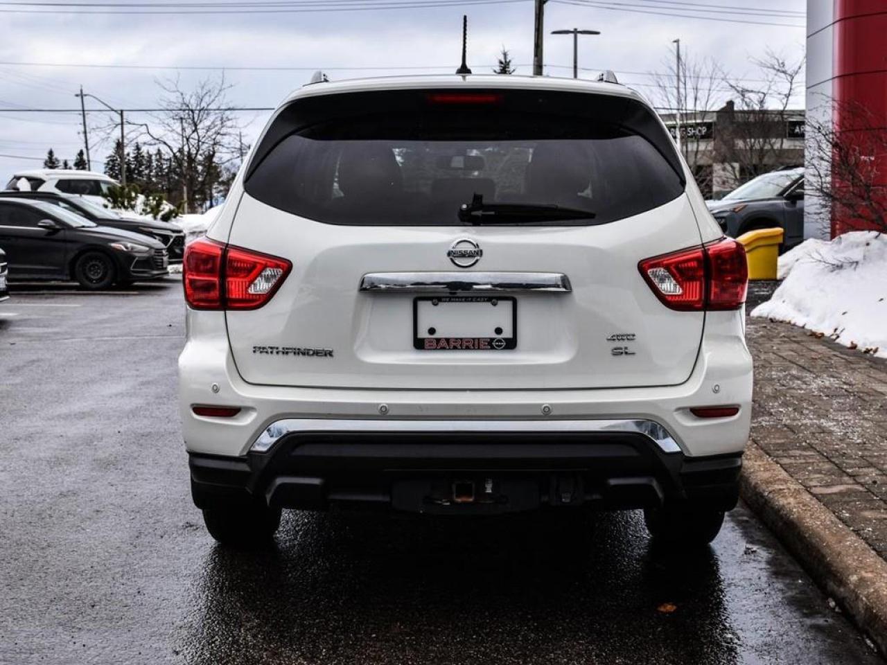 2018 Nissan Pathfinder  Photo
