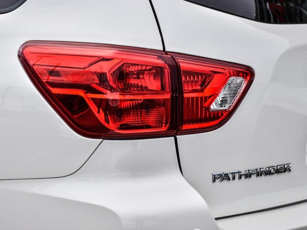 2018 Nissan Pathfinder  Photo