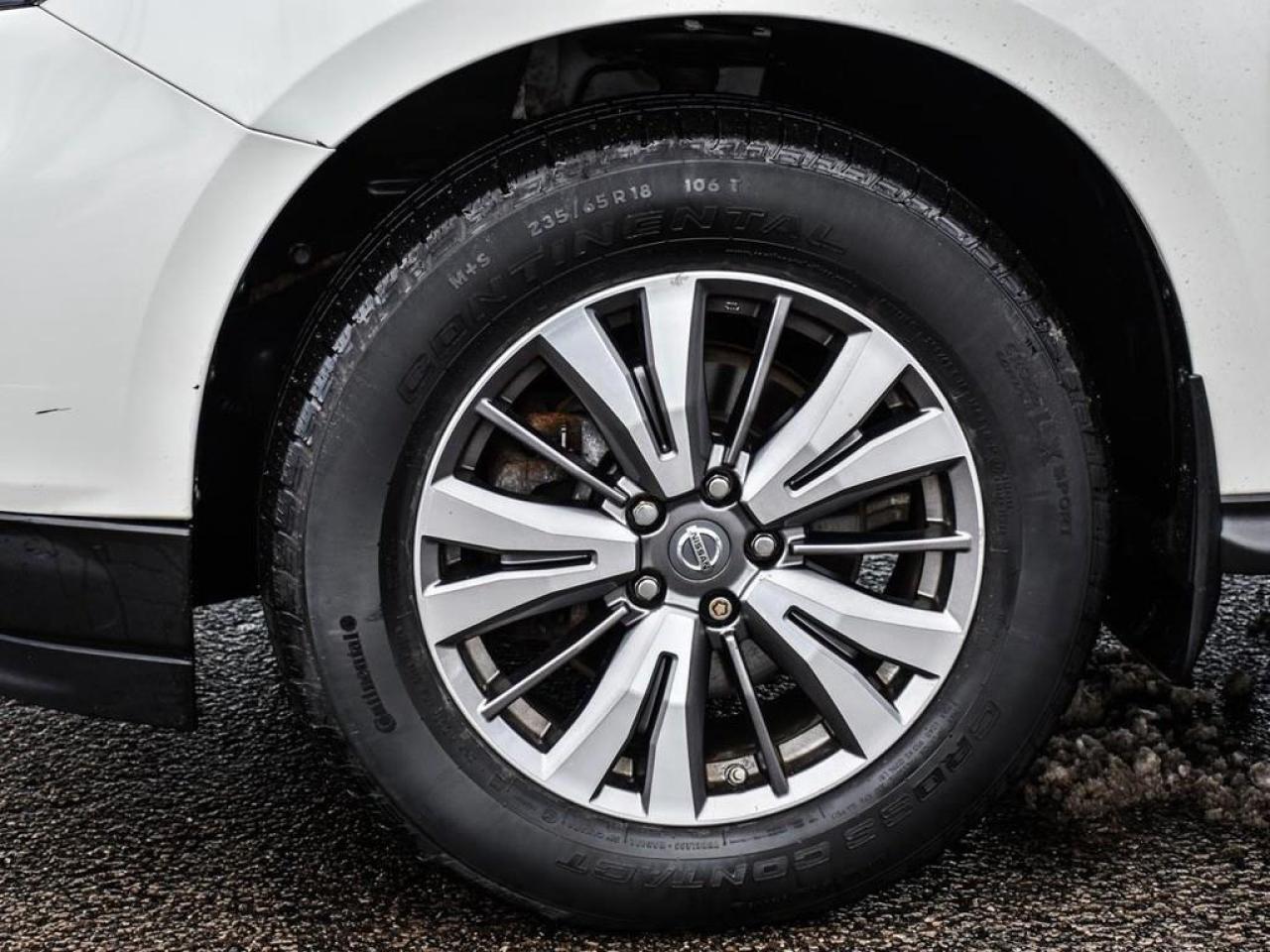 2018 Nissan Pathfinder  Photo