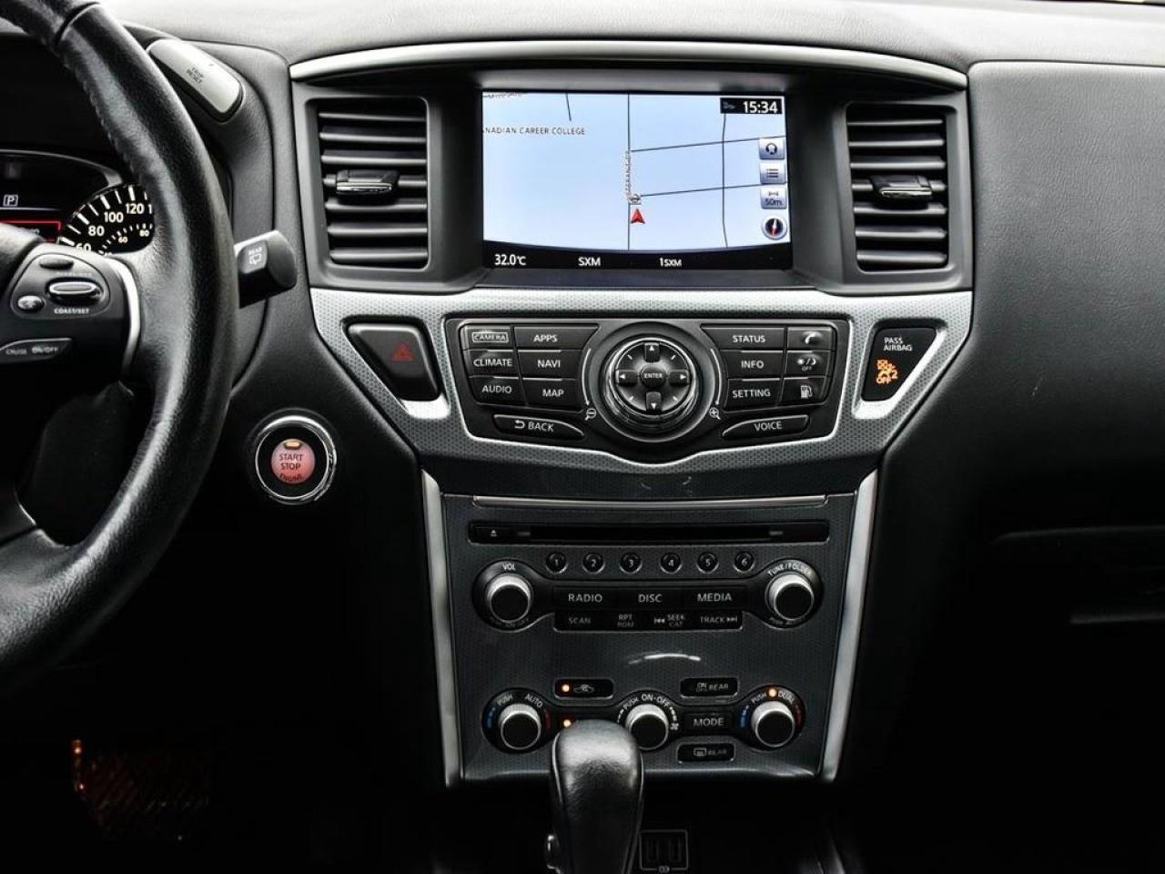 2018 Nissan Pathfinder  Photo