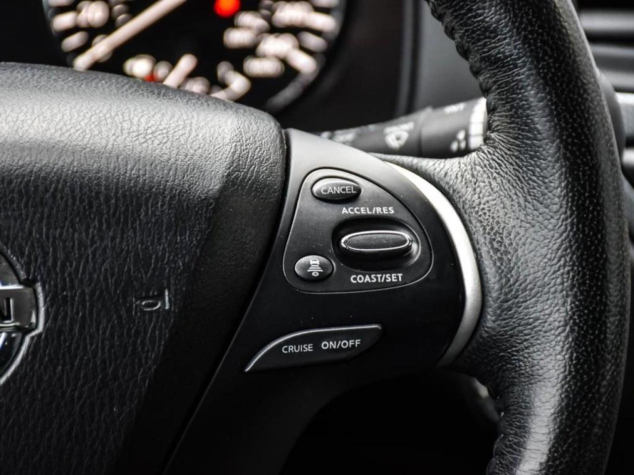 2018 Nissan Pathfinder  Photo