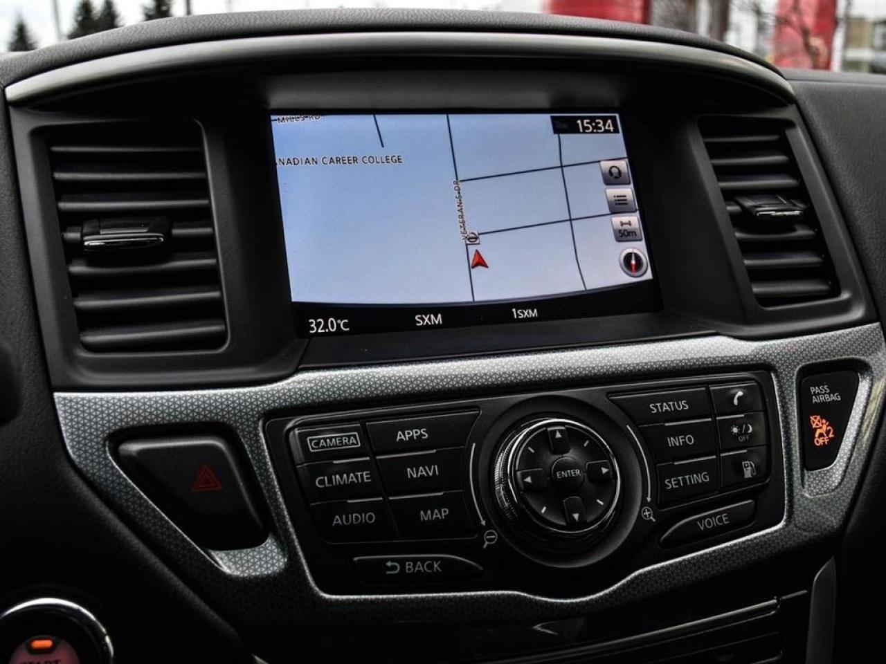 2018 Nissan Pathfinder  Photo