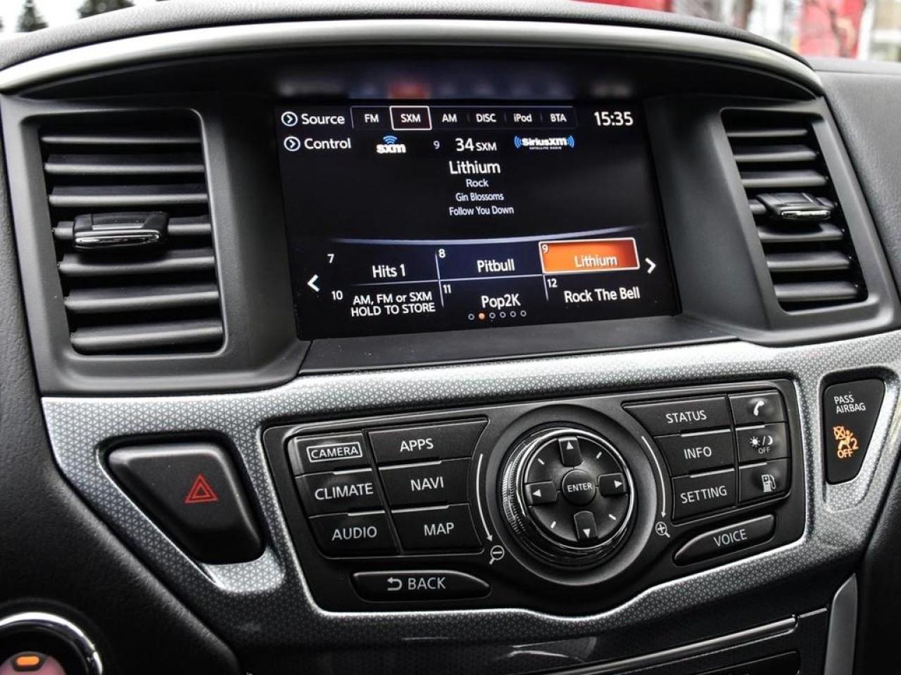 2018 Nissan Pathfinder  Photo