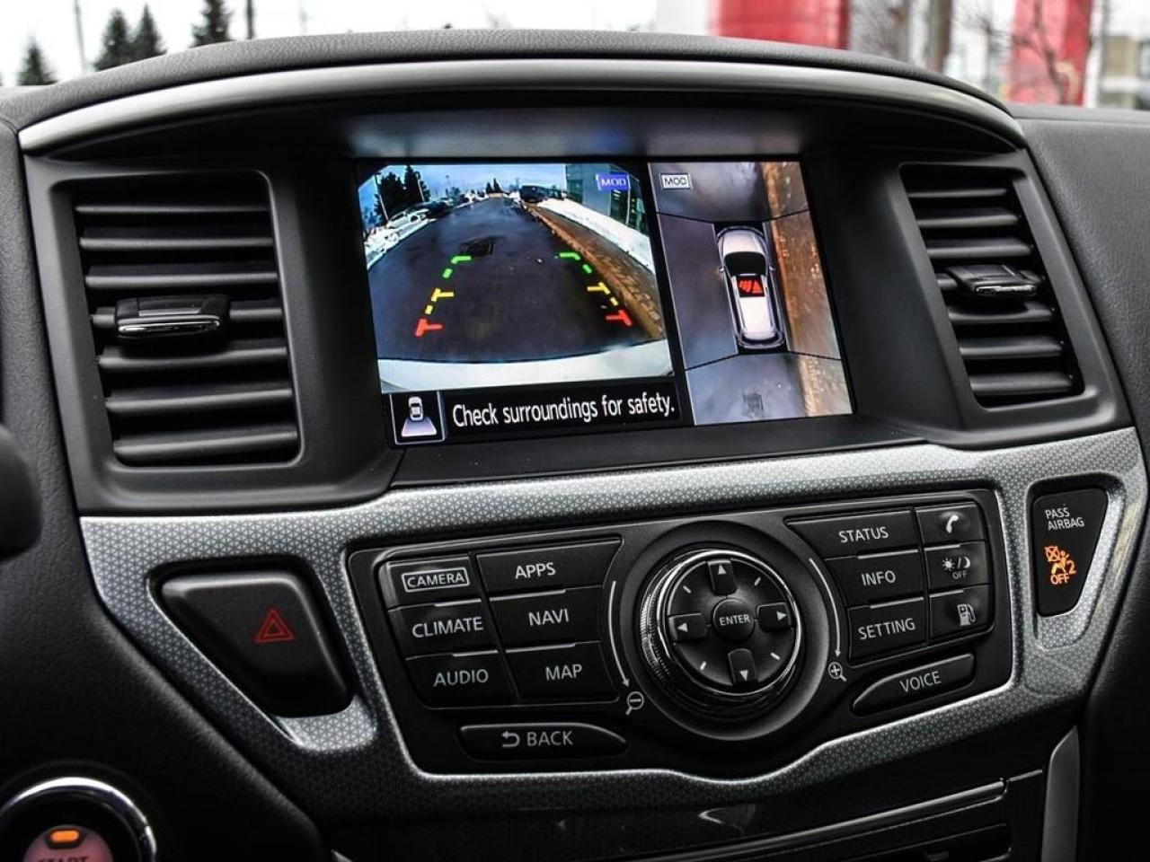 2018 Nissan Pathfinder  Photo