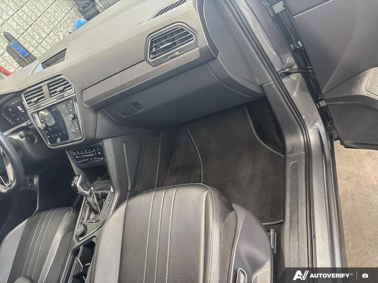 2024 Volkswagen Tiguan Comfortline 4dr All-wheel Drive 4MOTION Photo