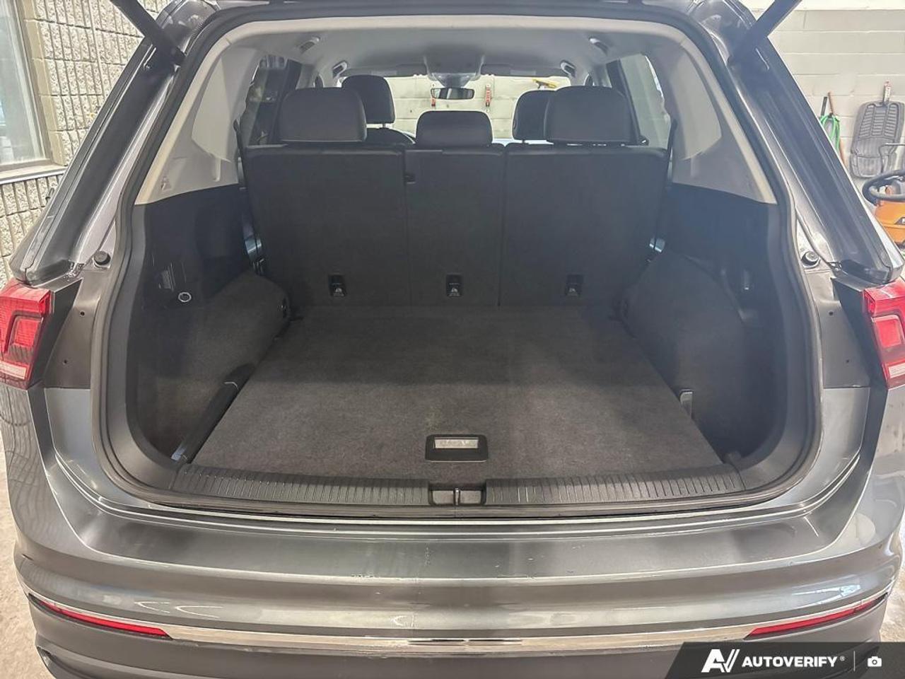 2024 Volkswagen Tiguan Comfortline 4dr All-wheel Drive 4MOTION Photo