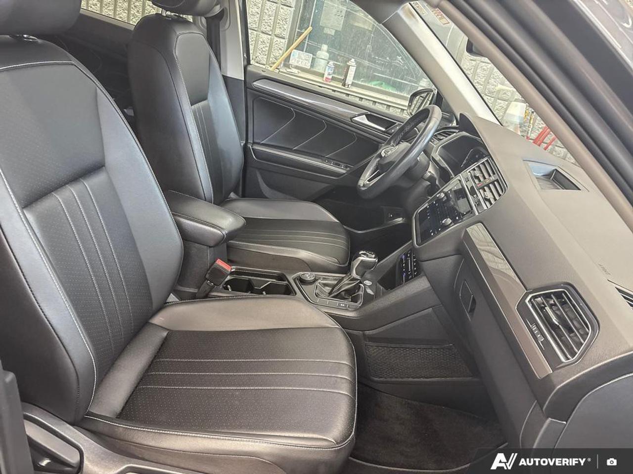 2024 Volkswagen Tiguan Comfortline 4dr All-wheel Drive 4MOTION Photo