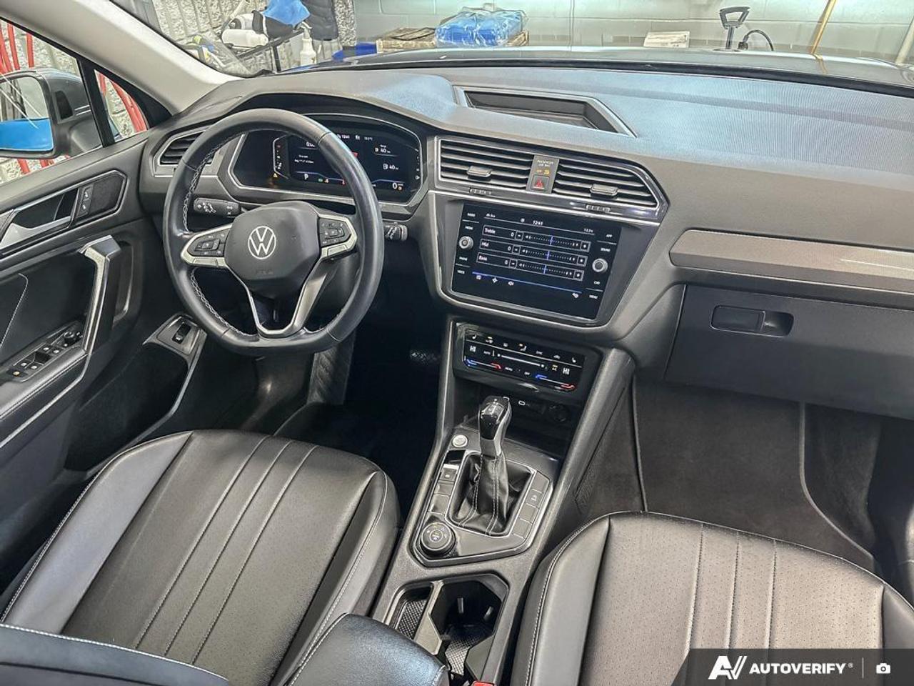 2024 Volkswagen Tiguan Comfortline 4dr All-wheel Drive 4MOTION Photo